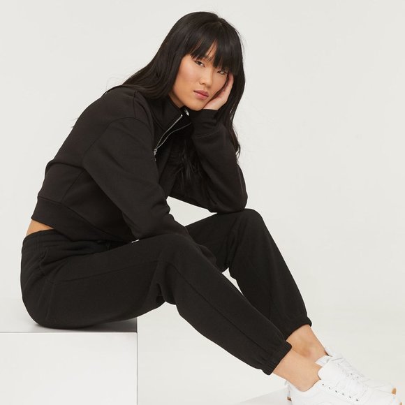 $5 Add-on | Soft high waist joggers black (size M) - Picture 12 of 12